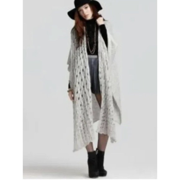 NWT Free People Wrap Shawl Gray Sand Heath Snakes Ladders Bohemian Wool Size XS - Picture 1 of 7